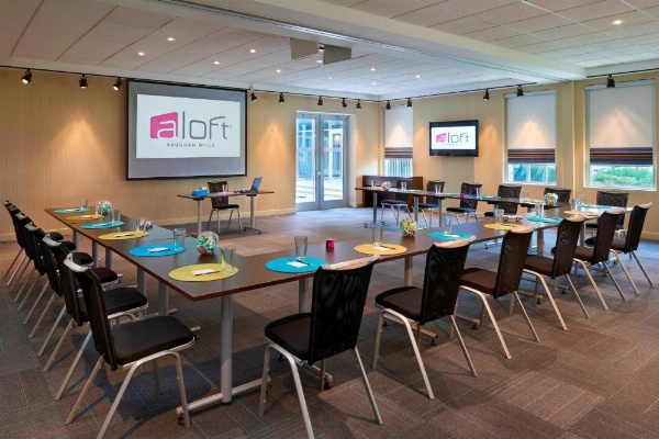 Aloft Vaughan Mills image 12
